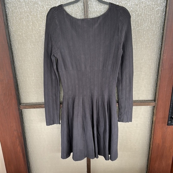 Elizabeth and James
Granite Flare Dress size Medium - Picture 11 of 11